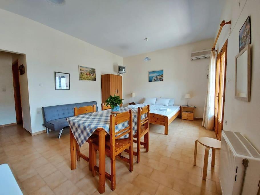 Selfcatering -Studio Helen No 7 Xiropigado Eksteriør bilde